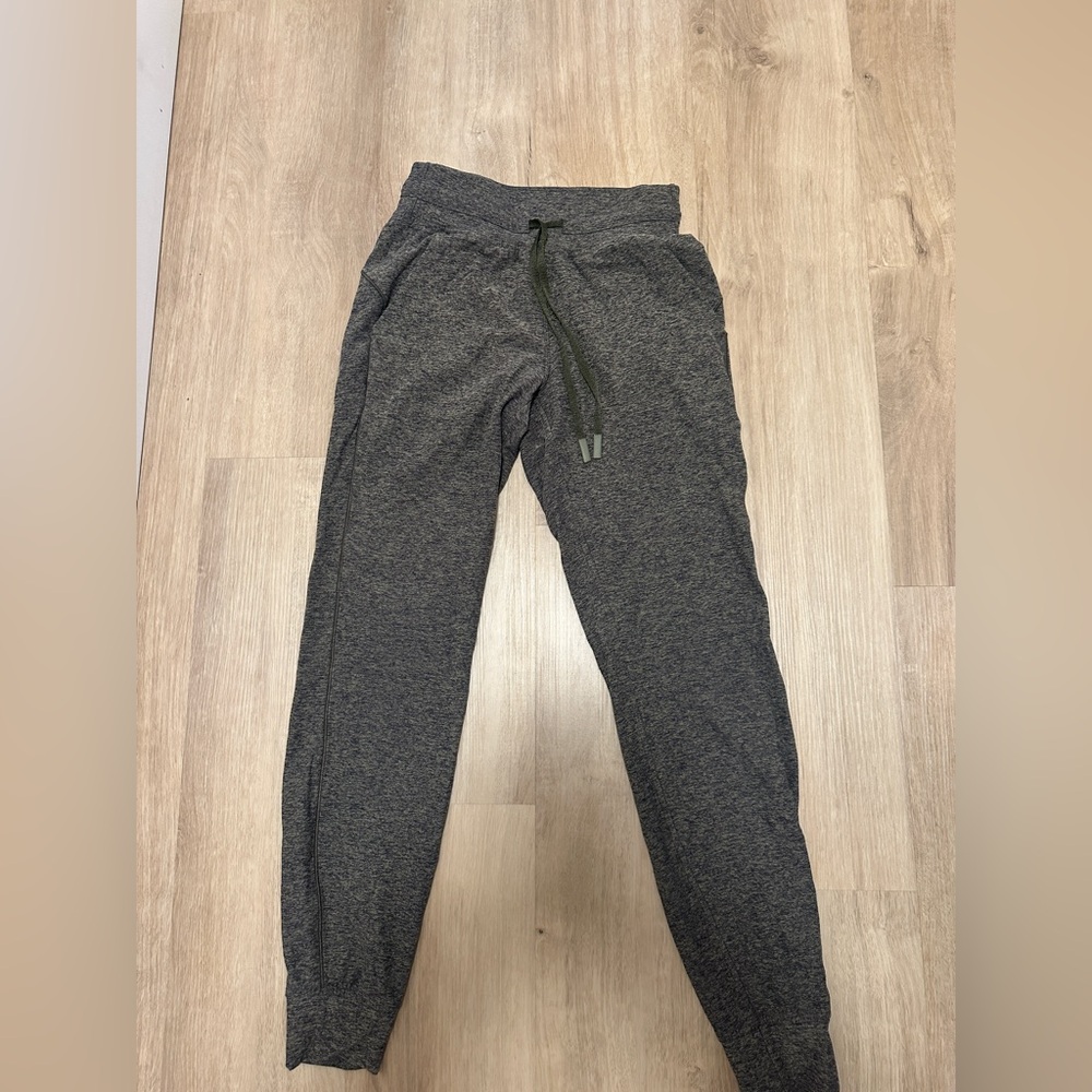 Lululemon Ready to Rulu joggers